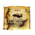 queso de oveja con ajo negro