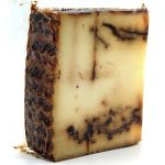 queso de oveja con ajo negro